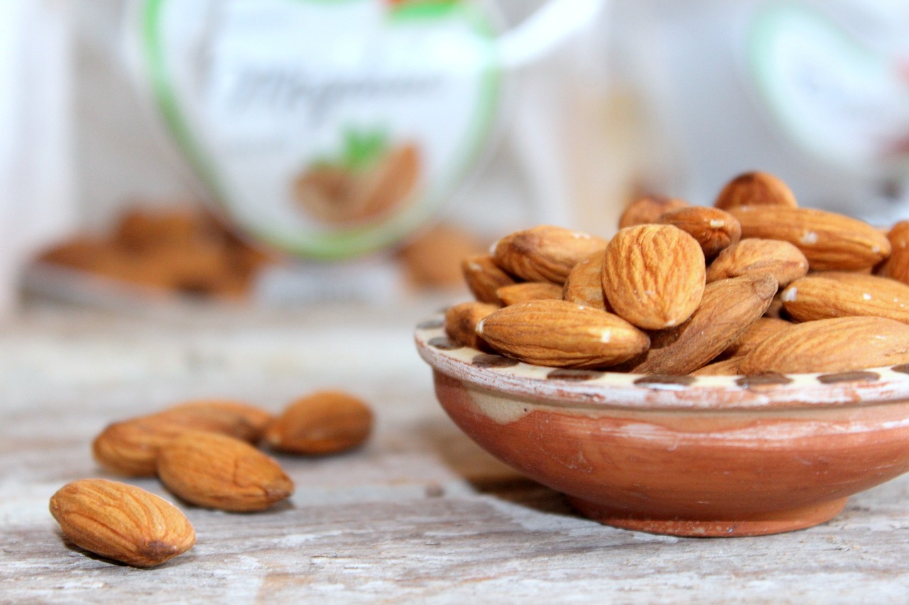 almond, fruit, seeds-3523569.jpg